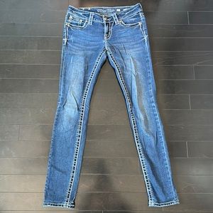 Miss Me | women’s size 27 | skinny jeans | medium wash